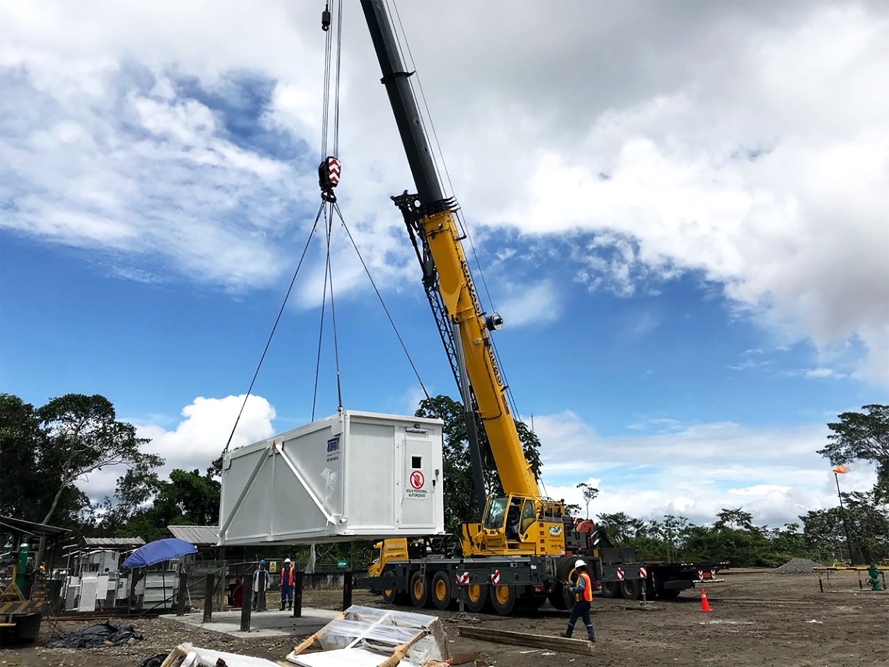 Tablero de control diseñado por TEAN Ingeniería para soluciones eléctricas industriales en Ecuador